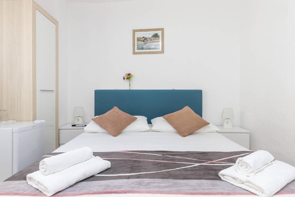 Peruzovic Rooms 1 สปลิท ภายนอก รูปภาพ