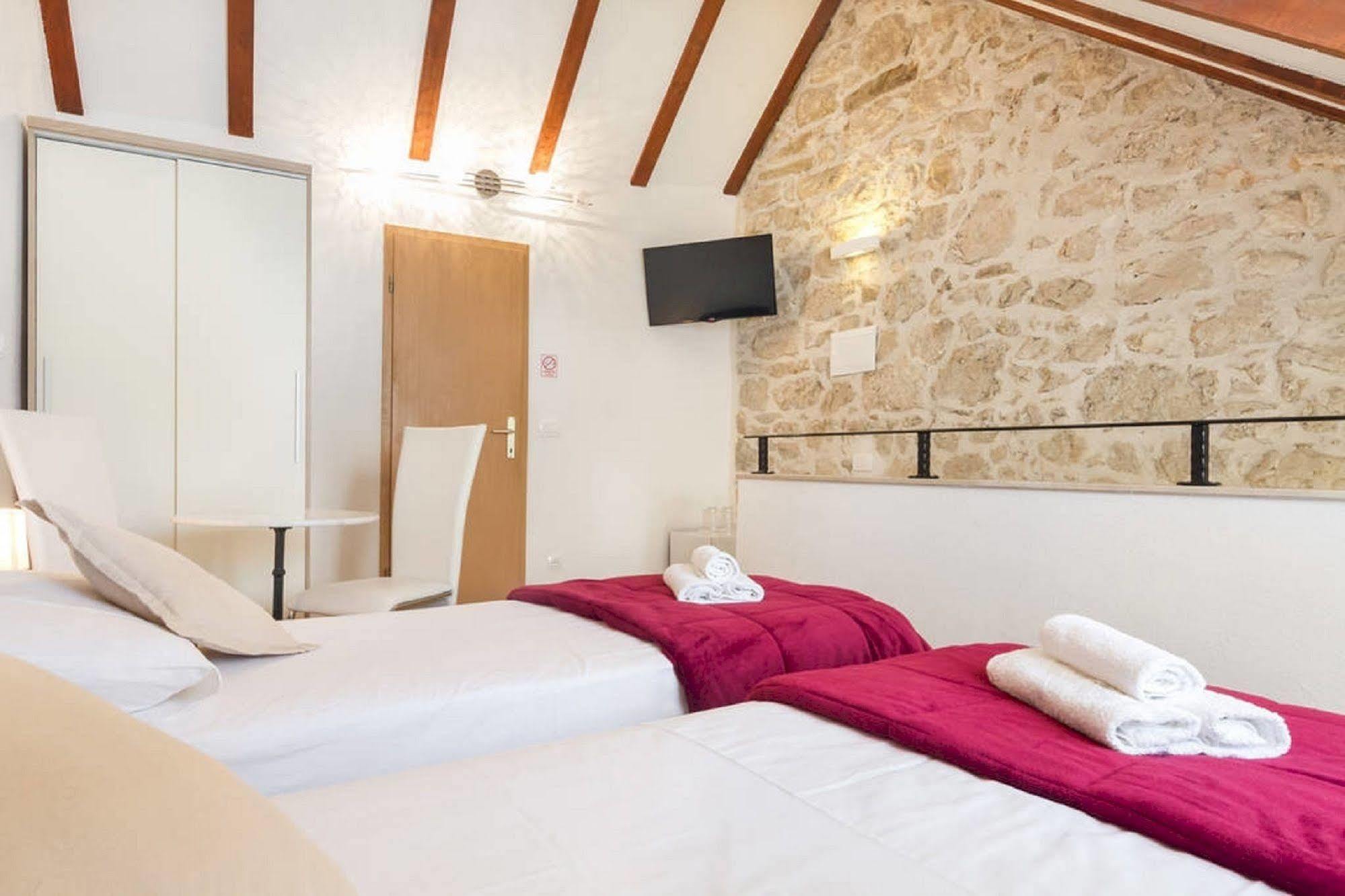 Peruzovic Rooms 1 สปลิท ภายนอก รูปภาพ