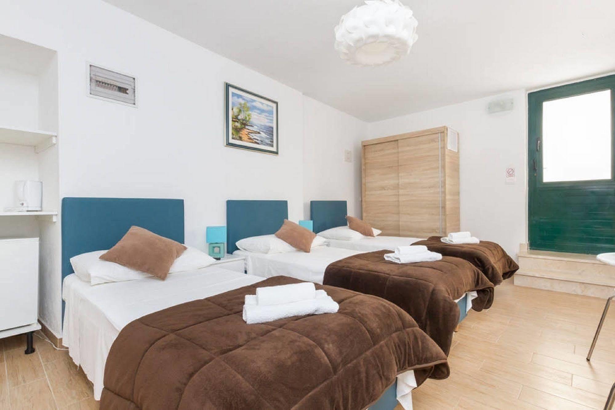 Peruzovic Rooms 1 สปลิท ภายนอก รูปภาพ
